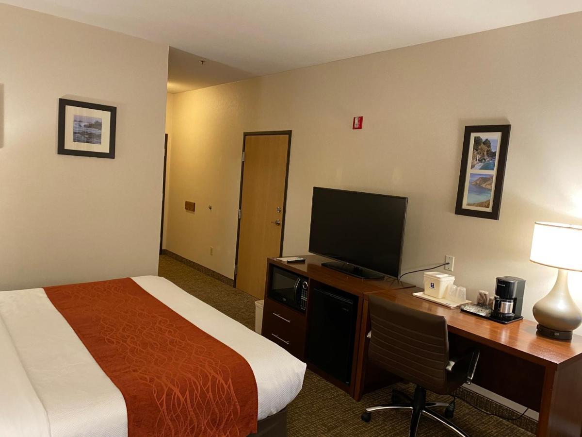 Comfort Inn Marina On The Monterey Bay Exterior foto